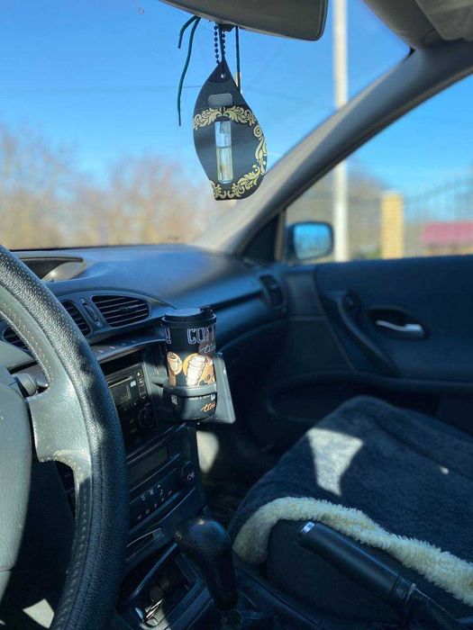 Renault Laguna 1.6, 2001 року