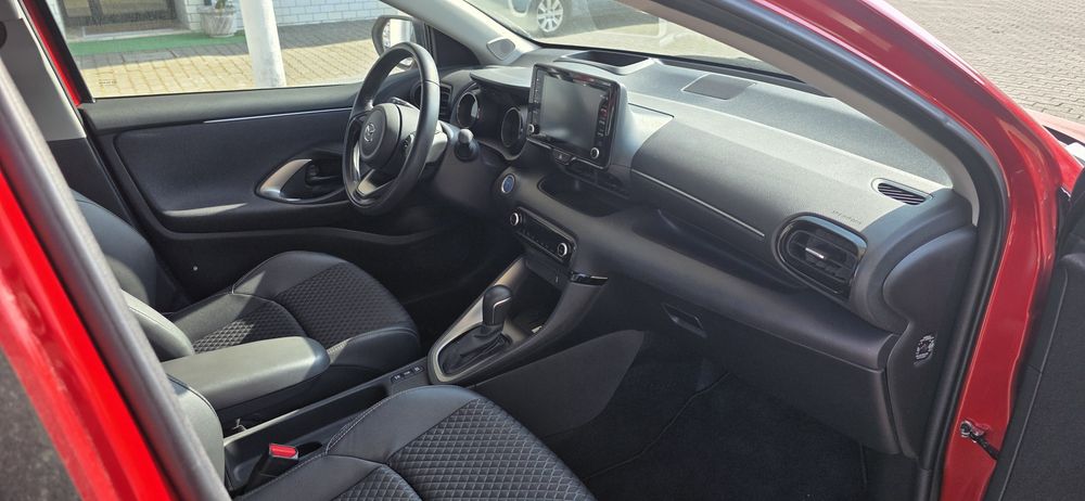 MAZDA 2 Hybrid Homura