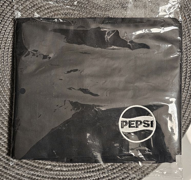 Nowa czarna, krótka zapaska gastronomiczna