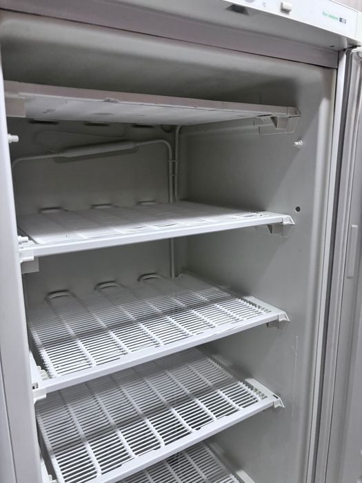 Arca branca em bom estado