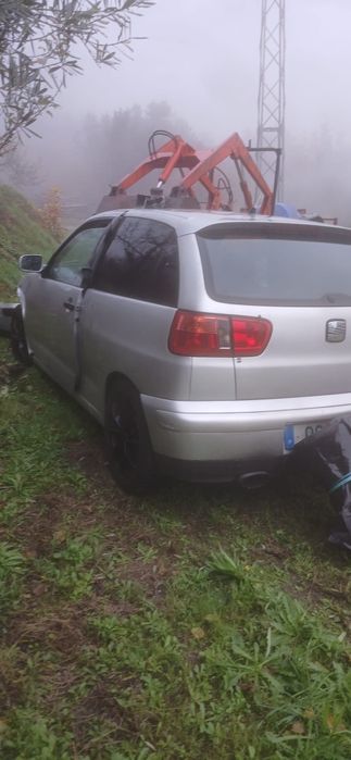 SEAT Ibiza 6k2 acidentada