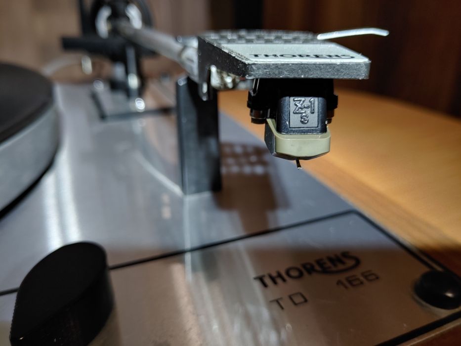 Проигровптель Torens TD-166