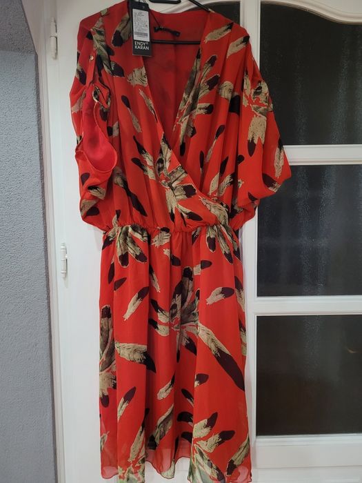 Sukienka z żorżety na lato