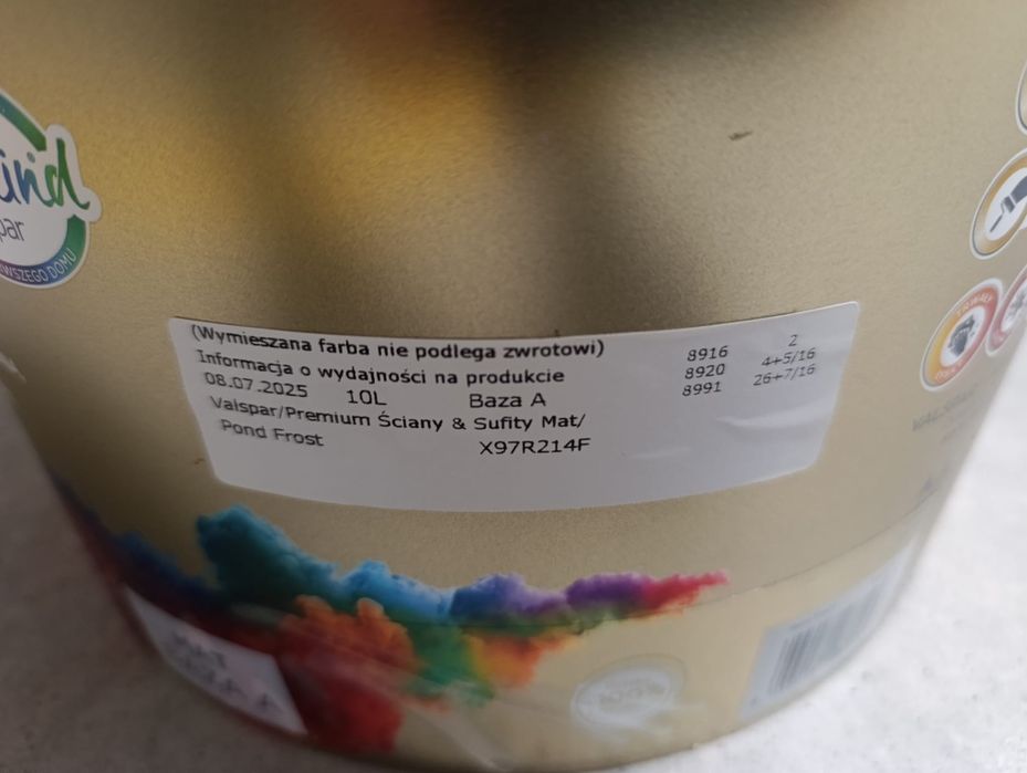Farba do malowania ścian kolor szary