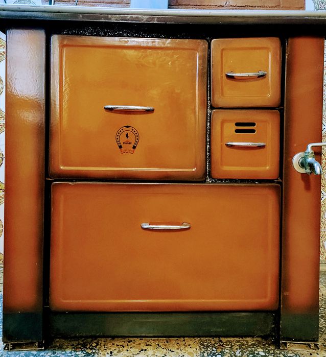 Fogão a Lenha (como novo) - Marca " Fogões Laurel- Caldas de São Jorge