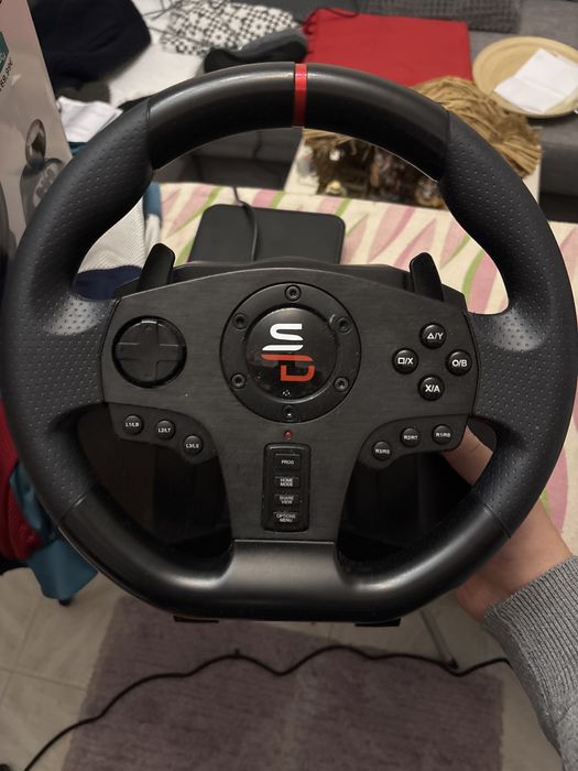 Vendo volante com modanças e pedais para ps4