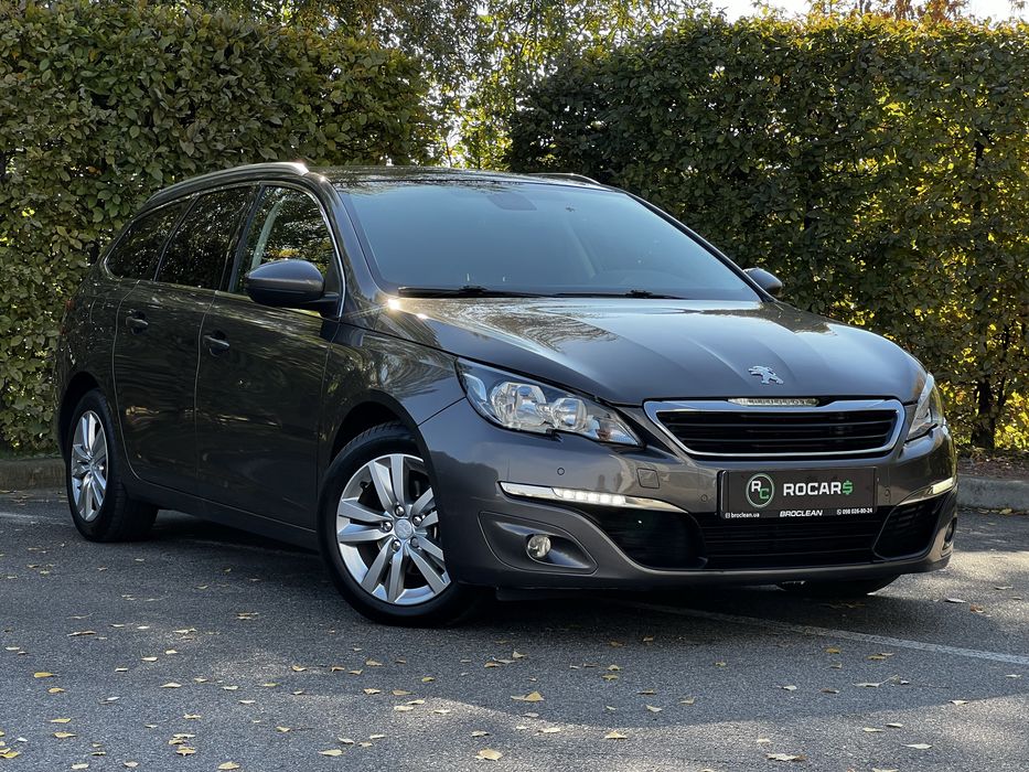 Peugeot 308 2015 рік 1.6 дизель