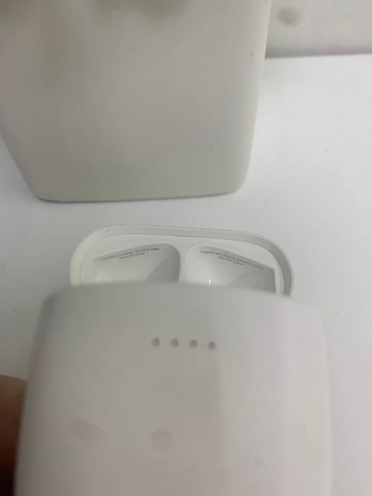 Б/У Зарядний кейс на навушники Наушники Baseus Encok W04 White