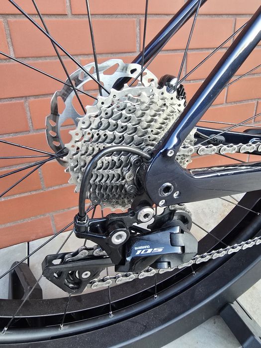 Trek Domane SL5.