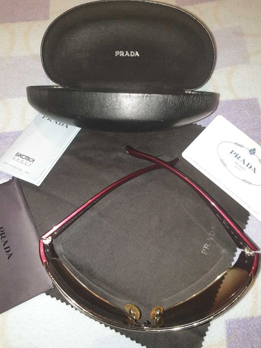 Oculos de sol marca PRADA,originais,como novos