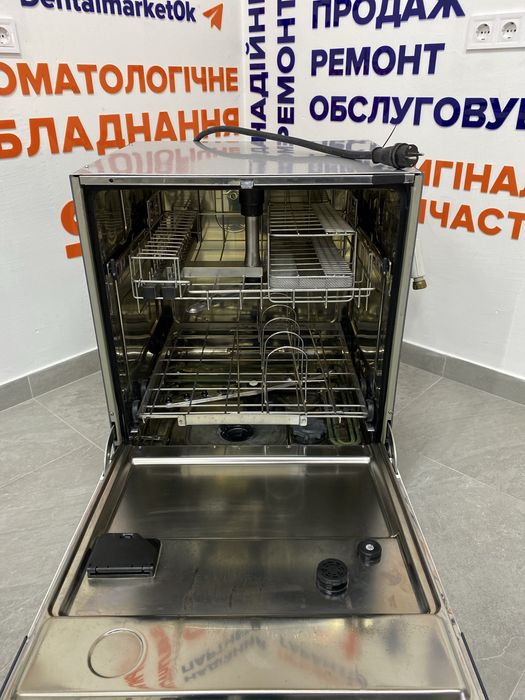 Термодезінфектор Miele Professional G7881