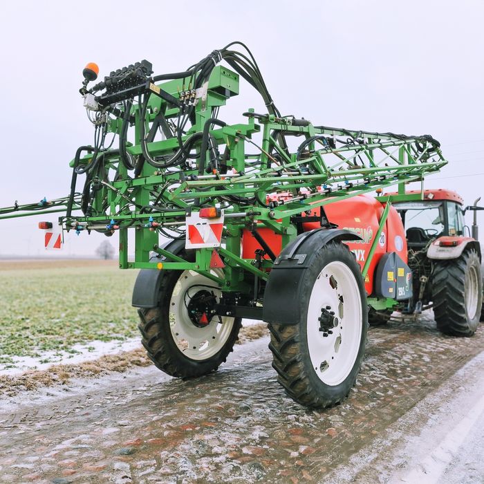 Opryskiwacz Seguip Svx 2500l 24/21m 6 sekcji Jaskółka  Zadbany !!!