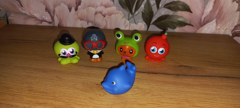 Резиновые игрушки,пищалки,для ванны,уточка,мороженое,краб,покемон,слон ...