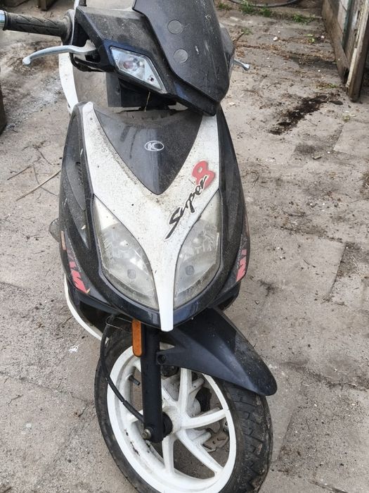 Skuter Kymco super 8