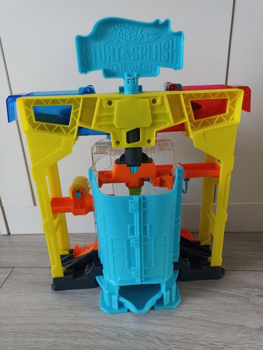 Myjnia Hot Wheels Stund & Splash