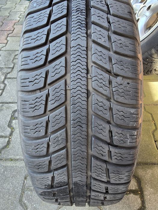 Felgi aluminiowe z oponami zimowymi R15