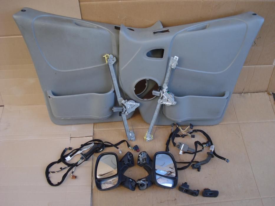 Склопідйомники Комплект на Renault Trafic Opel Vivaro Стеклоподъемники