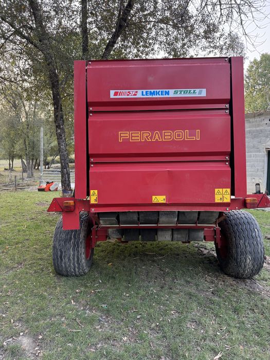 Enfardadeira de rolos