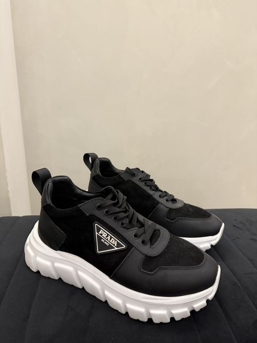 Кросівки 38 розмір в ідеальному стані