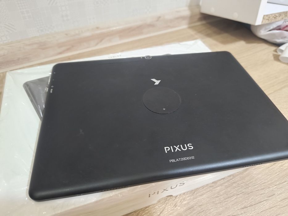 Планшет Pixus Blast 10.1
