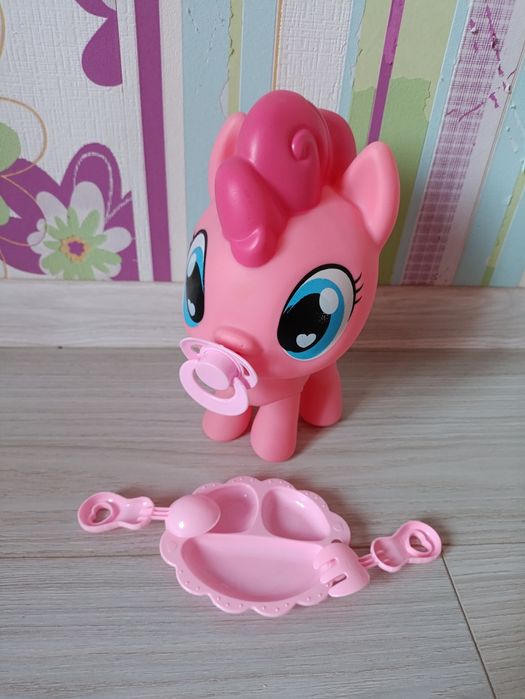 Фігурка Поні -пупса My happy horse Star Toys рожевий з набором посудки