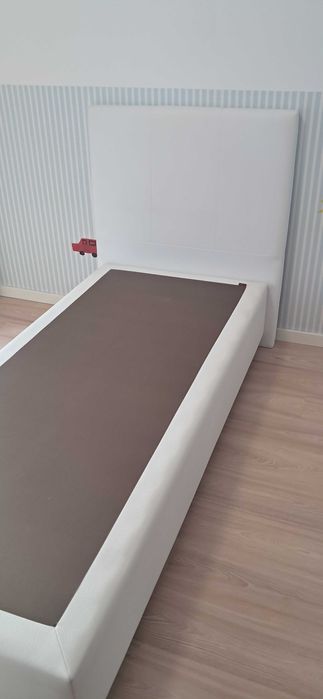 Somier de cama 90x200 em pele