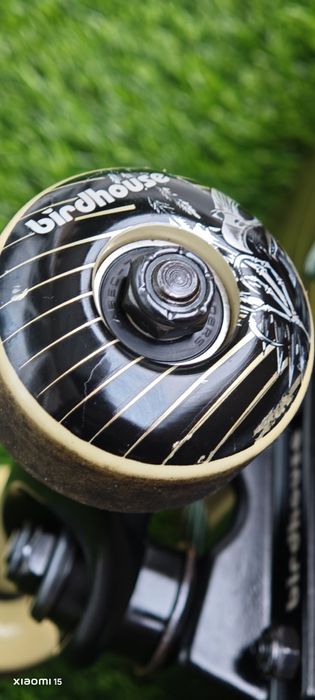 Vendo skate impecável