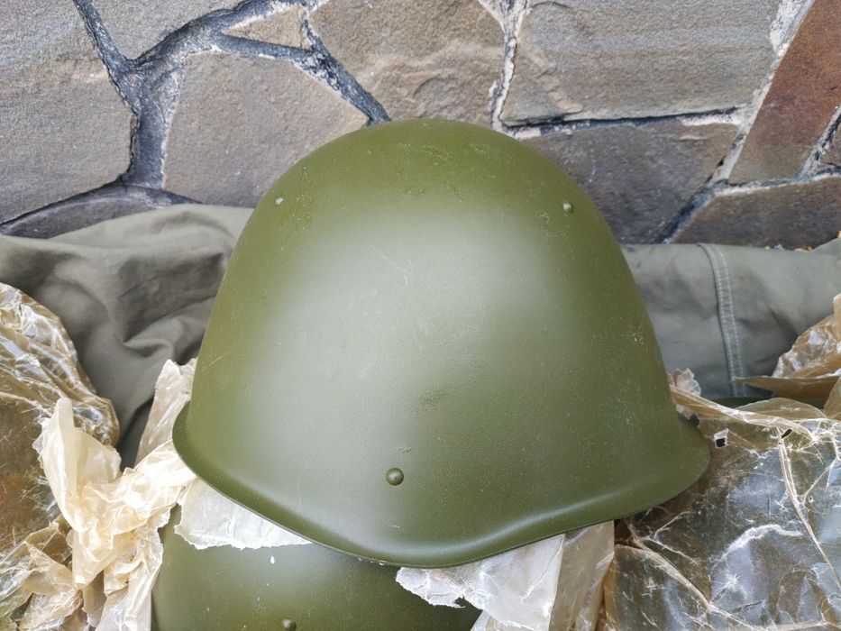 Антикварная советская каска шлём СШ -68 новый