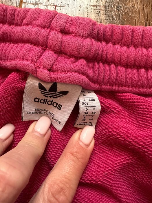 Продам Шорты Adiddas