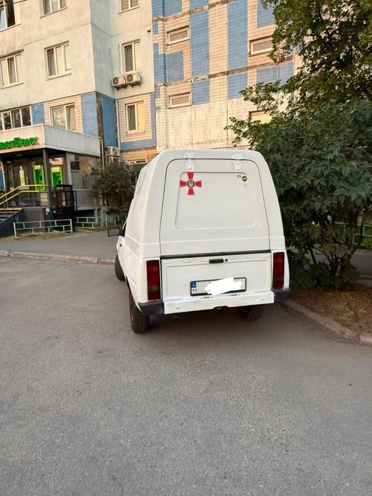 Таврия Пикап 1.2 950$