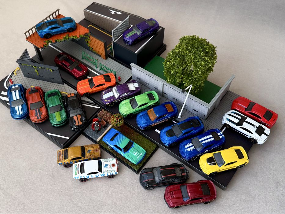 Hot Wheels Dodge, Corvette, Camaro, Cadillac, Datsun колекція