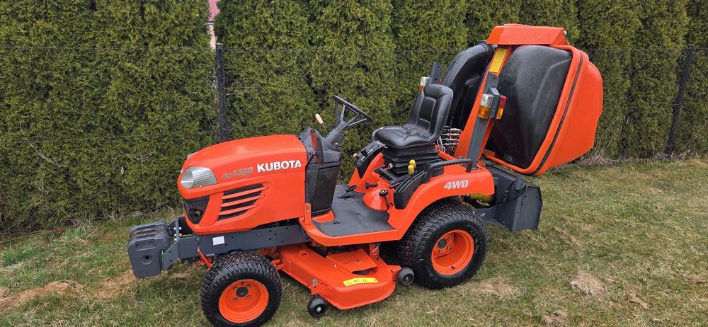 Kosiarka traktorek Kubota BX2350 z koszem super stan.