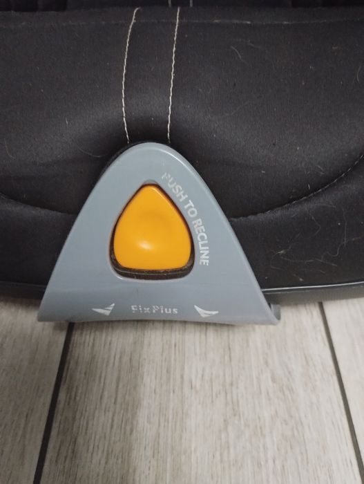 Fotelik Chicco Aristona z ISIFIXEM 15-36kg