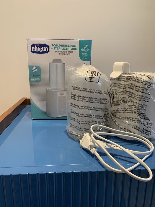 Aquedor e esterilizador de biberões chicco.