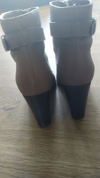 Botins, Max Mara