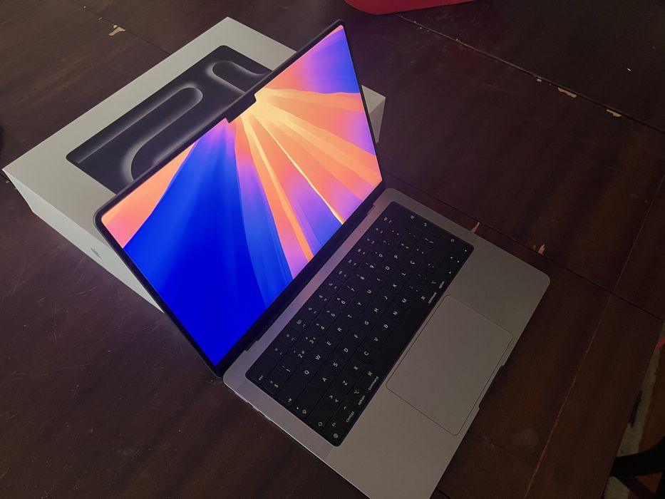 MacBook Pro M3 14” 1TB