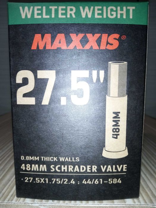Камера, покрышка Maxxis. Mitas