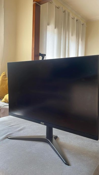 Computador e monitor