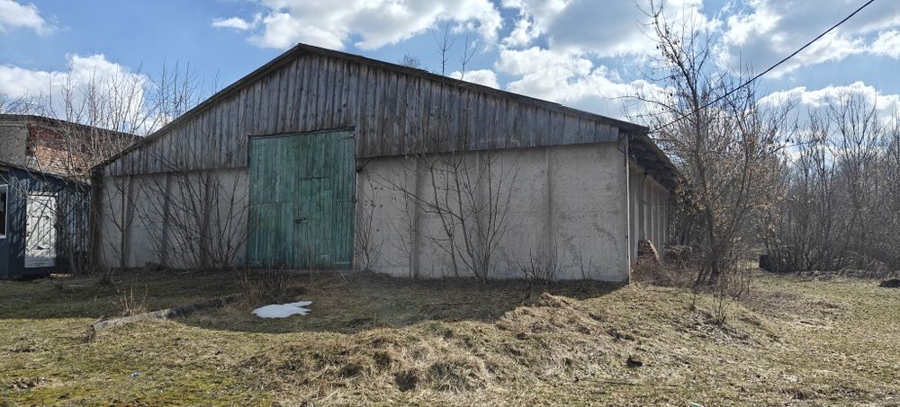 Продам окремі приміщення