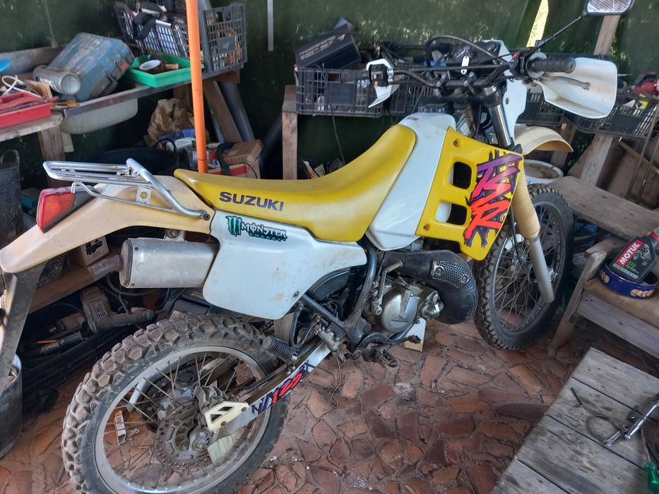 Yamaha tsr125 dual sport matrícula inglês
