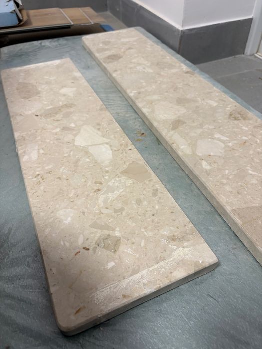 Parapet beżowy kamienny 59 cm