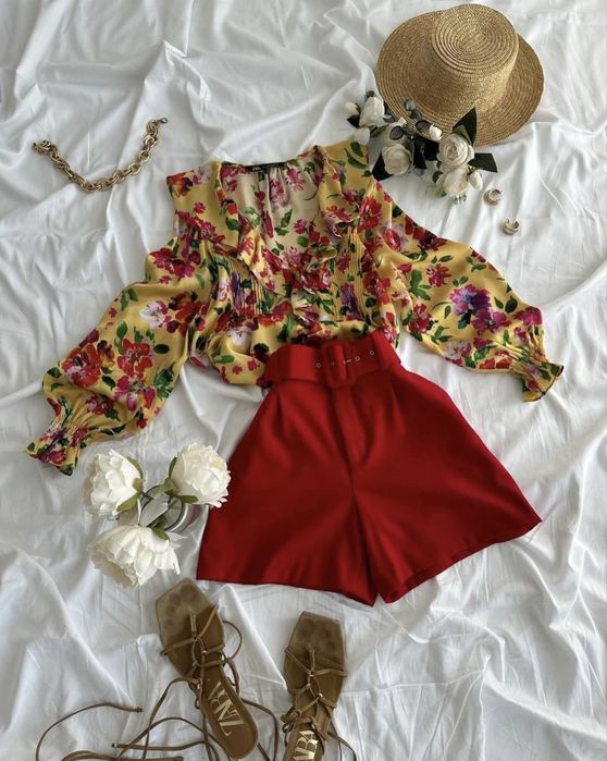 Квіткова Блуза Zara 36