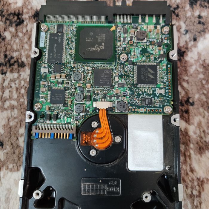 Серверный жесткий диск 3.5 SCSI 147GB Fujitsu MAW3147NP