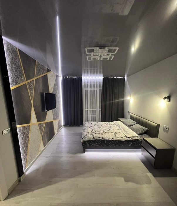 Оренда квартири подобово в центрі міста !