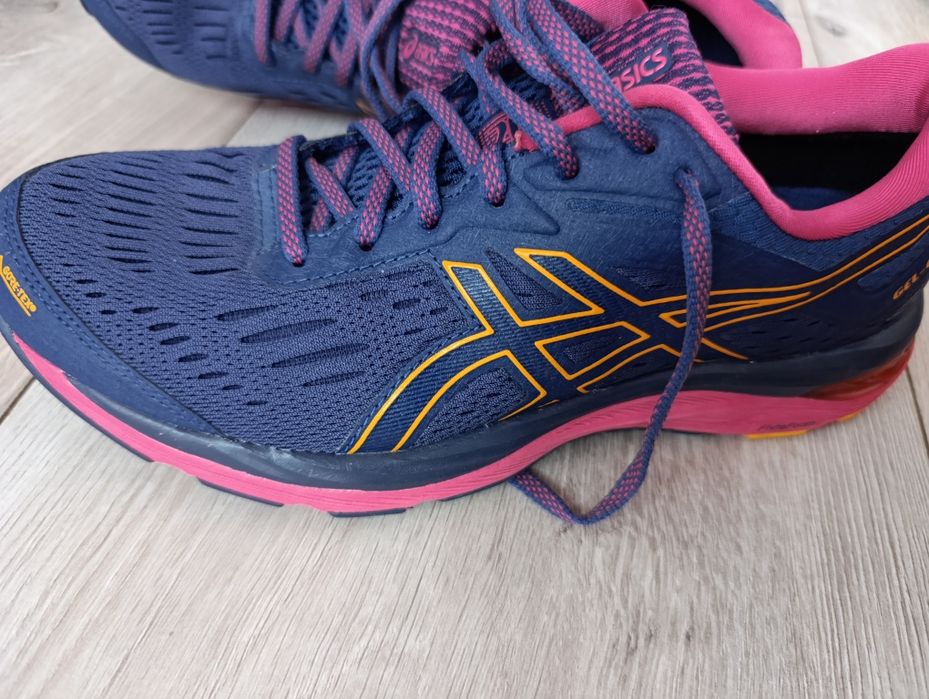Buty damskie Asics Gel Cumulus 40