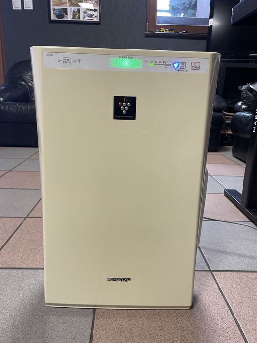 Oczyszczacz powietrza z nawilzaczem SHARP