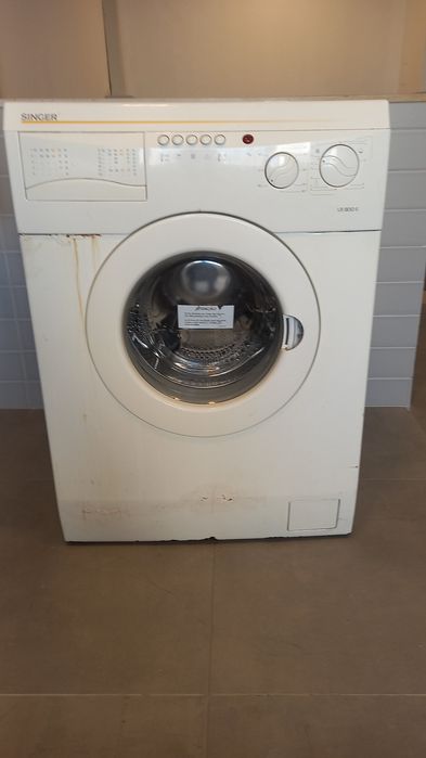 Maquina de lavar roupa