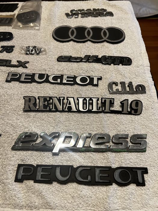 Vendo conjunto de simbolos/legendas auto