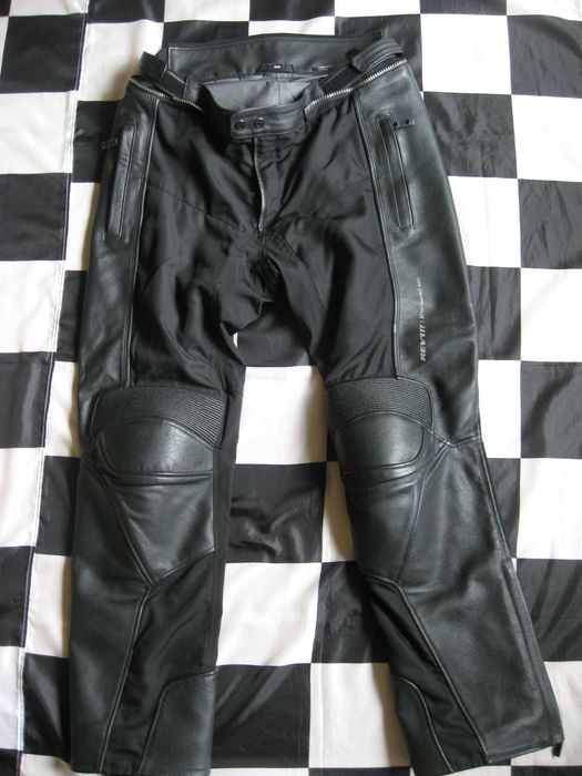 Kombinezon motocyklowy skórzany REVIT SILICA IGNITION  rozm.56(XL)