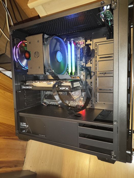 Komputer do Gier . Z kartą graficzna lub bez -600 zl